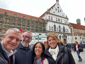 2022-10 Munich da Mario e Diana